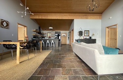Trion Cabina | Casa contemporánea, privada de 12 acres con vistas, TODO EL AÑO NADADA SPA Y TINA CALIENTE