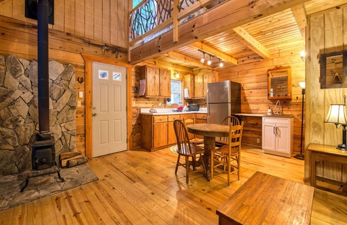 Cataloochee Cabina | Secluded Mountain Cabin in the Great Smoky Mountains -lots of recreation nearby!