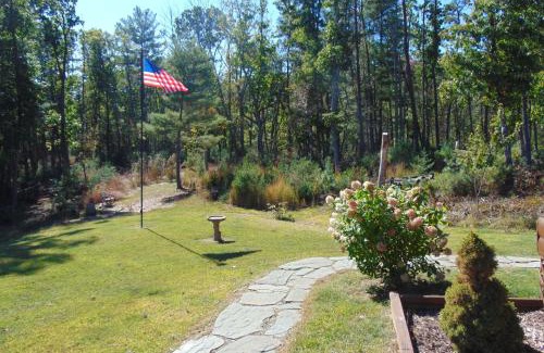 Wardensville Casa | Secluded Mountain Cabin in Wardensville!