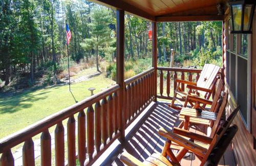 Wardensville Casa | Secluded Mountain Cabin in Wardensville!