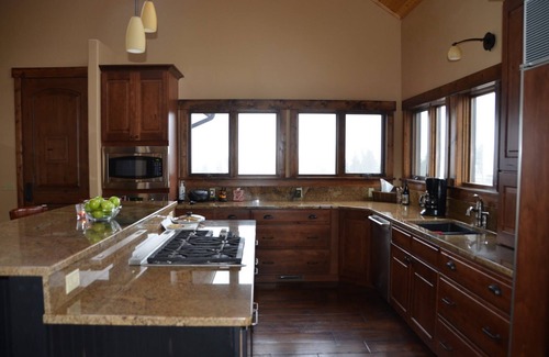 Pine Casa | Casa de montaña aislada en 40 hectáreas con vistas espectaculares!