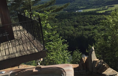 La Conception Casa | Chalet en la cima de la montaña con vistas infinitas y el SPA HOT TUB MÁS ALTO en los Laurentides