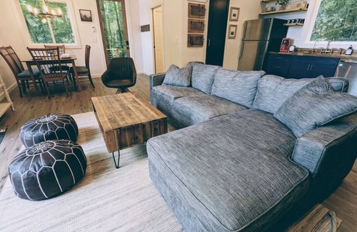 Morganton Cabina | Secluded Mtn. Escape on US Forest Border w/HotTub