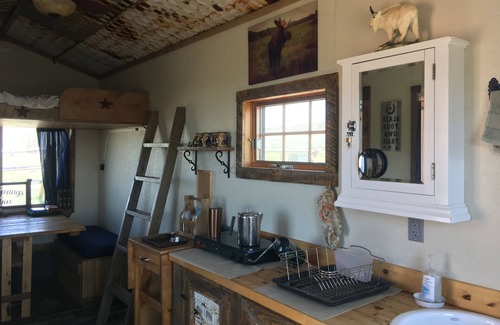 Silver Star Cabina | Secluded Off Grid Emet Springs Cabin Under the Stars of Big Sky Country!