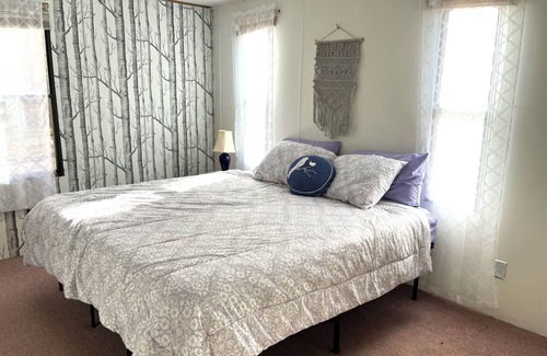 Siler City Otro | Secluded Place On 22 Acres, Farmland & Nature, Near River & Lake, Wifi & Laundry