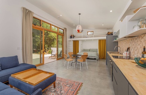 Ojai Apartamento | Secluded pool house retreat in Ojai