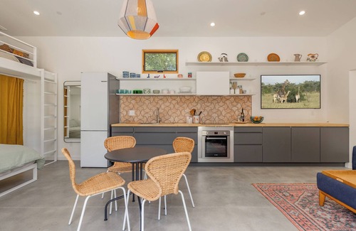 Ojai Apartamento | Secluded pool house retreat in Ojai