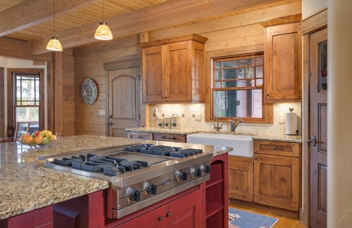 Granby Casa | Secluded Private Mountain Meadows | Hot Tub | Colorado Lodge
