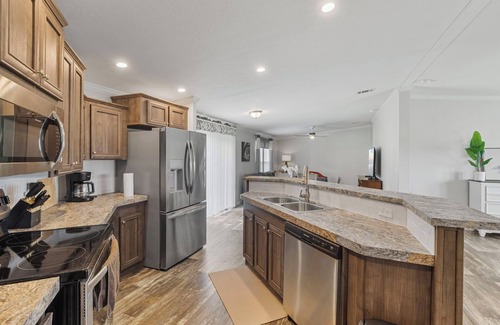 Arcadia Casa | “Secluded Ranch Retreat: 3BR Home w/ Pond, Trails, Wildlife & Modern Amenities”