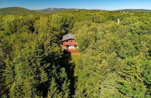 Northeast Harbor Casa | Secluded retreat steps from seashore & NEH Village