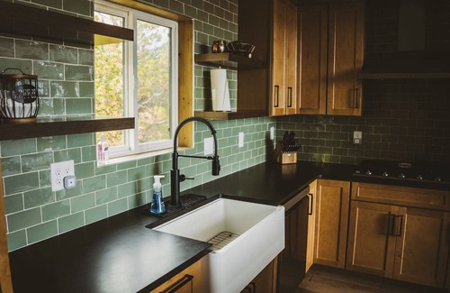 Jefferson Cabina | Rocky Mountain 4 bedroom Cabin with Hot Tub, Incredible Views, and Game Room
