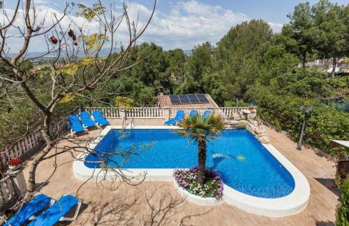 Castellet i la Gornal Casa | Secluded Rural Villa - Pool, BBQ & Nature