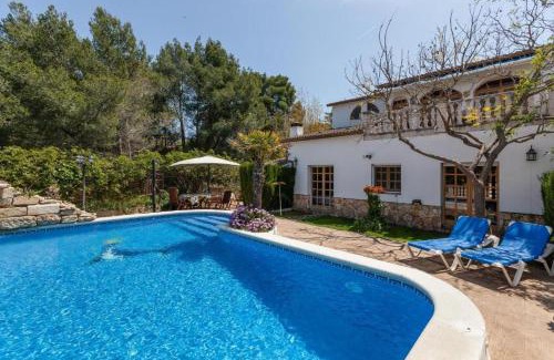 Castellet i la Gornal Casa | Secluded Rural Villa - Pool, BBQ & Nature