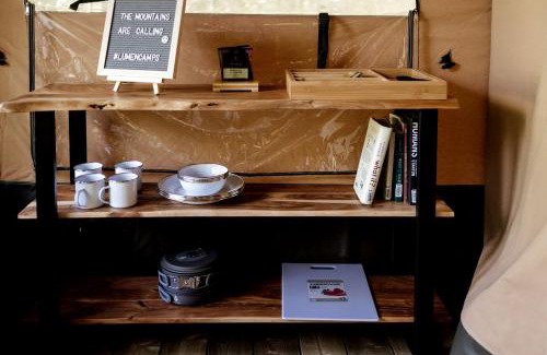 North Woodstock Otro | Secluded Safari Tent with Amazing Lakefront Vistas, Sauna and Barbecue in North Woodstock, New Hampshire