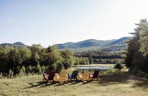 North Woodstock Otro | Secluded Safari Tent with Amazing Lakefront Vistas, Sauna and Barbecue in North Woodstock, New Hampshire