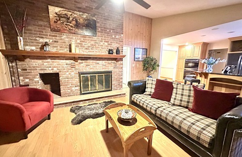 Wausau Casa | Secluded Serenity Lg 4beds, 2.5 bath near Downtown