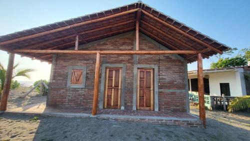 Salinas Grandes Apartamento | Secluded Small Beachfront Paradise