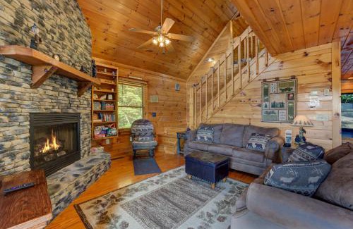 Mineral Bluff Casa | Secluded Soaks Fireside Sips Evening Smores Fun Games Relaxing Rockers - Sunrise Splendor
