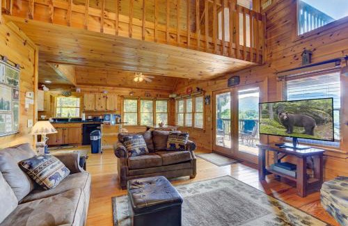 Mineral Bluff Casa | Secluded Soaks Fireside Sips Evening Smores Fun Games Relaxing Rockers - Sunrise Splendor