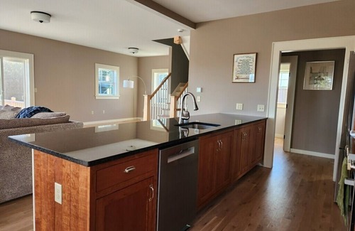 Becket Casa | Secluded Sophistication in the Berkshires - 40 Acres of Quiet Luxury in Becket.