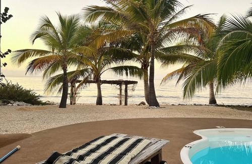 West End Casa | Secluded Sunsets 3400 Sq Ft Villa with 3 Separate Suites on the Ocean with Pool!