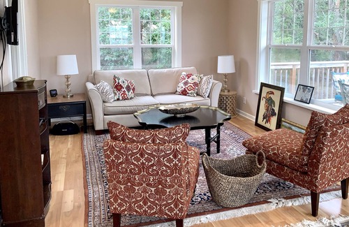 Ashland Casa | Secluded Treetop Feeling, Spectacular Views! 3 Miles to Downtown Ashland