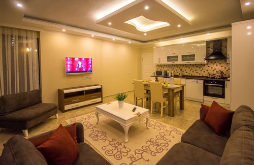 Islamlar Villa | Apartada villa de luna de miel de dos habitaciones con gran piscina semicircular y jacuzzi