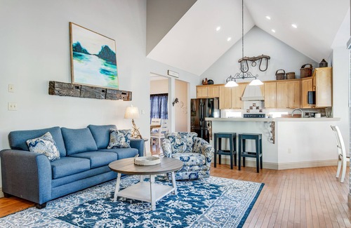 Berlin Casa | Secluded Two-Story Home with a Private Pool, Game Room, & Event Space