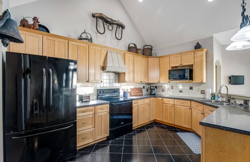Berlin Casa | Secluded Two-Story Home with a Private Pool, Game Room, & Event Space