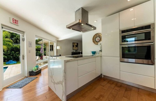North Bay Village Casa | Secluded Villa | 3 bedrooms | Heated Pool