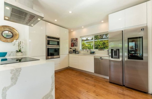 North Bay Village Casa | Secluded Villa | 3 bedrooms | Heated Pool