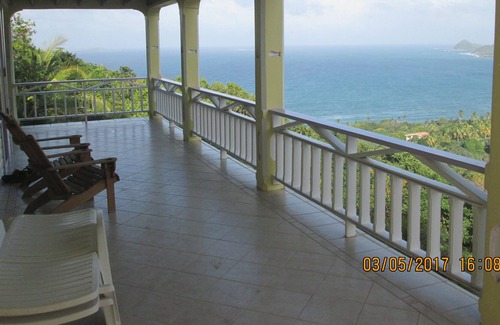 St. Patrick Villa | ¡Nuevo listado! ¡Vista impresionante! Villa aislada en la pintoresca costa norte