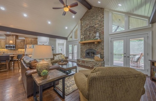 Demorest Casa | Secluded waterfront paradise on 56 beautiful wooded acres!
