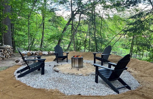 Waterford Casa | Secluded Waterfront Retreat in Western Maine