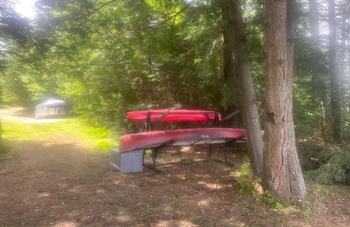 Fitzwilliam Casa | Secluded waterfront 2-bedroom/2 bath on private 152 acre Sportsman's Pond.