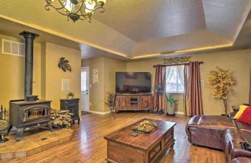 Woodland Park Casa | Secluded Woodland Park Home - Hike and Bike!