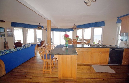 Bay Islands Casa | Second Wind - Ocean Front - 2 Bedroom