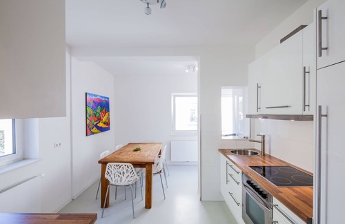 Innenstadt Apartamento | SecondHome Stuttgart: 2 very nice vacation apartments in Esslingen for up to 17 pers
