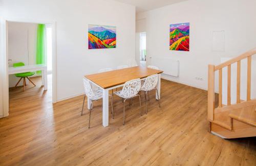 Innenstadt Apartamento | SecondHome Stuttgart - Very nice apartment near historic city centre at Blumenstr 58 in Esslingen am Neckar - W2