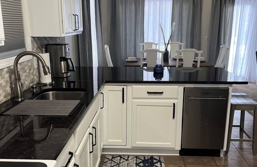 Alger Casa | Secord Lake Private Wooded Luxury Retreat