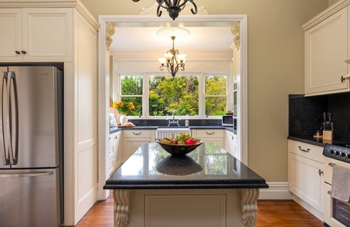 Bowral Casa | Secret Garden – Stay 3, Pay 2!