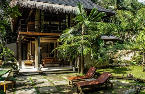 Kutuh Kaja Villa | Secret Tropical Hideaway: a solo 5 minutos a pie del centro de Ubud