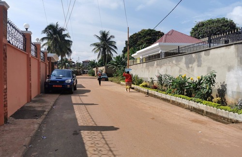 Yaounde Casa | Secure residence "the pride of the Peacock