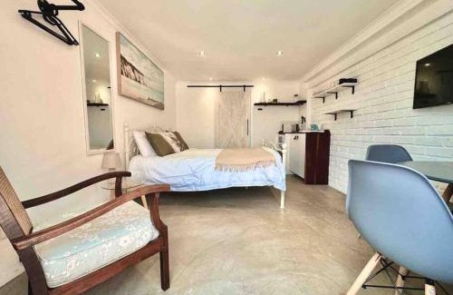 Walmer Apartamento | Secure Stylish Off Grid Flatlet