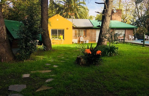 Benavídez Casa | Quinta segura súper equipada y confortable hasta 15 huéspedes en Benavídez Tigre