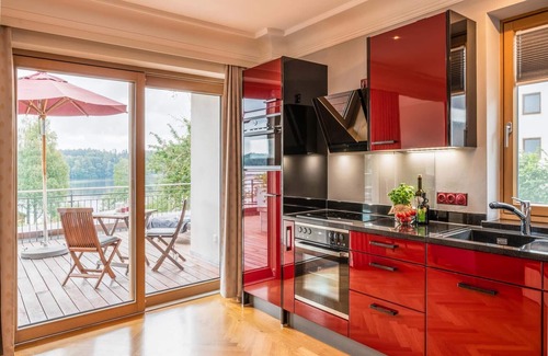 Pelham Apartamento | Lake Lodge, 54 m² de planta baja, sala de estar / dormitorio combinado