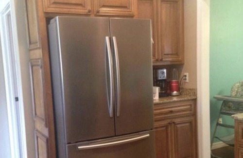 Russellville Casa | See the eclipse and all the area has to offer in comfort! Pet friendly!