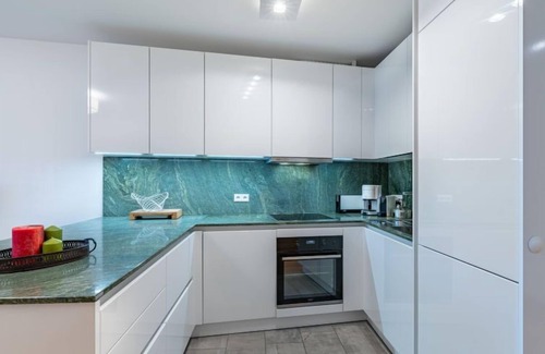 Annenheim Apartamento | Seeblick alpe maritima Ski & See-Top 12 by Interhome