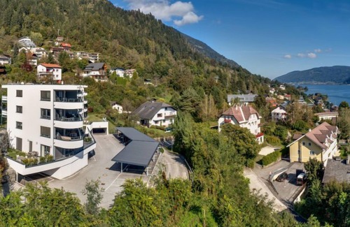 Annenheim Apartamento | Seeblick alpe maritima Ski & See-Top 12 by Interhome
