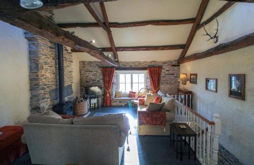 Staveley Casa | Seed Howe Staveley